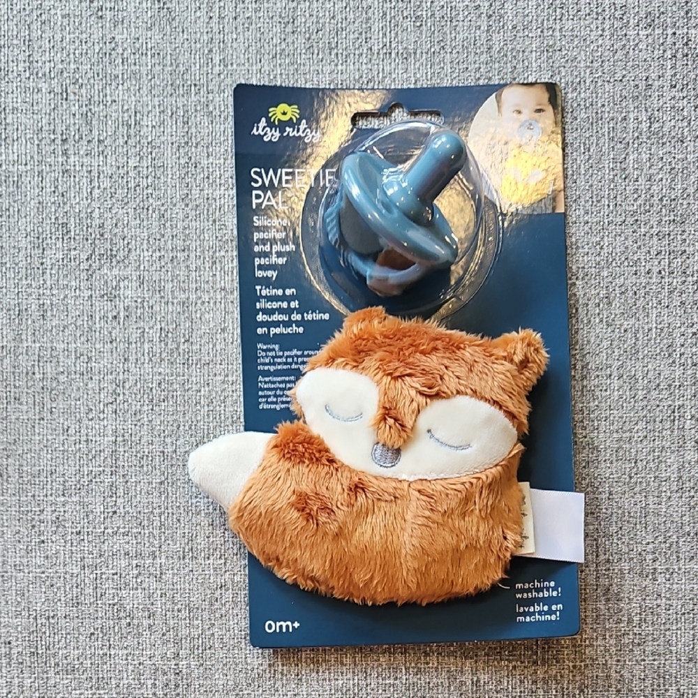 Itzy Ritzy Plush Owl Pacifier Set - Brown and Blue